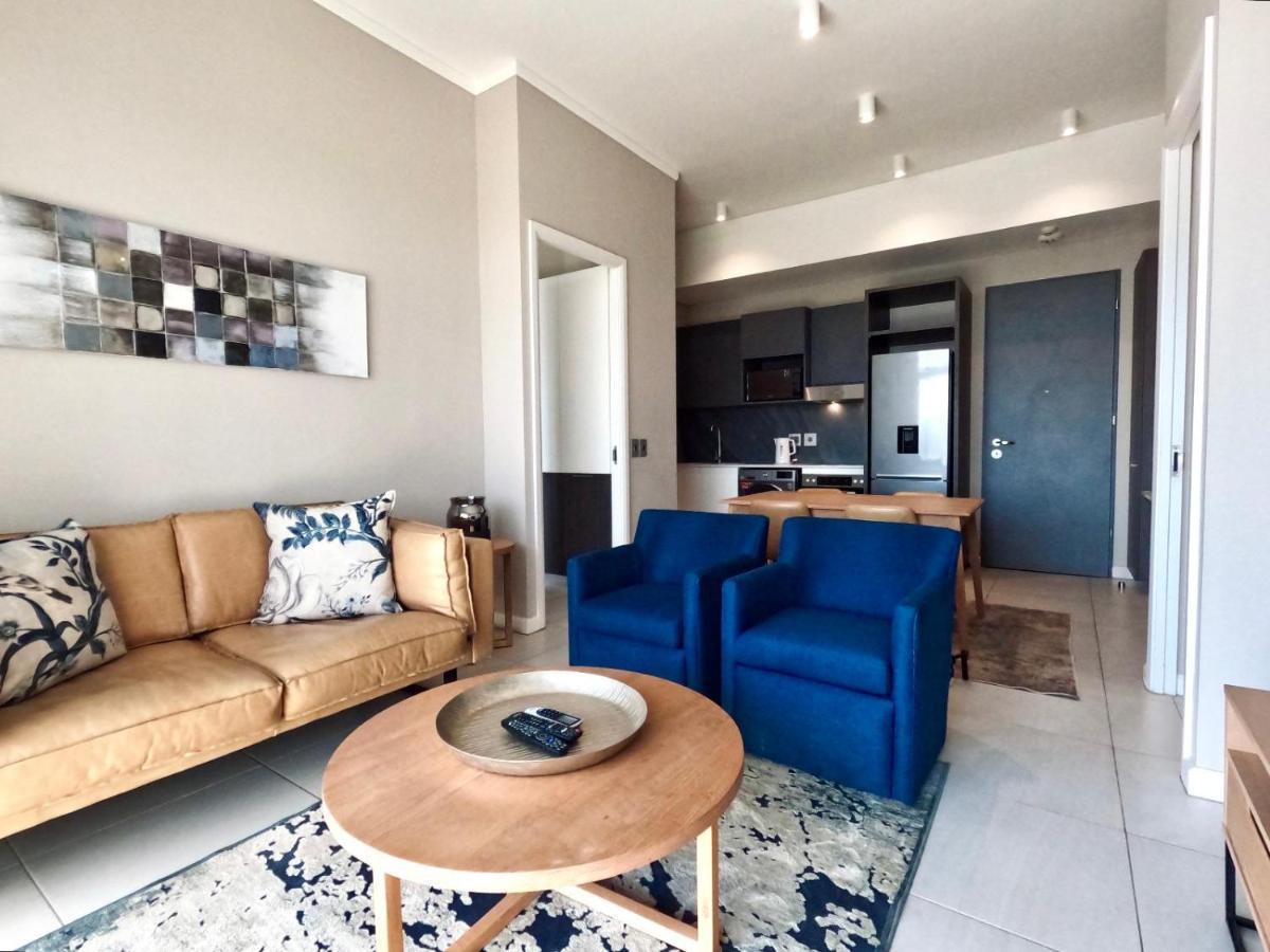 Menlyn Maine Apartments Претория Экстерьер фото