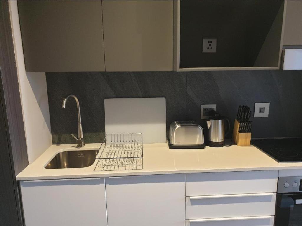 Menlyn Maine Apartments Претория Экстерьер фото