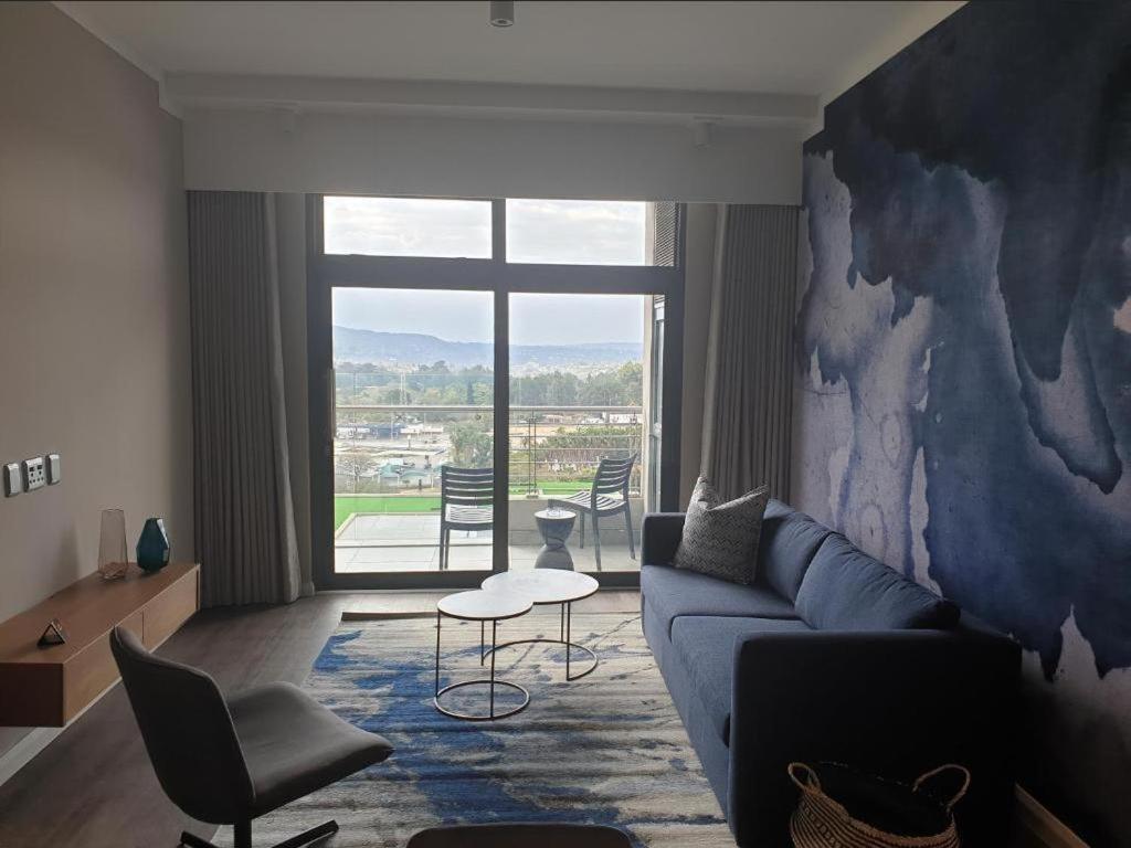 Menlyn Maine Apartments Претория Экстерьер фото