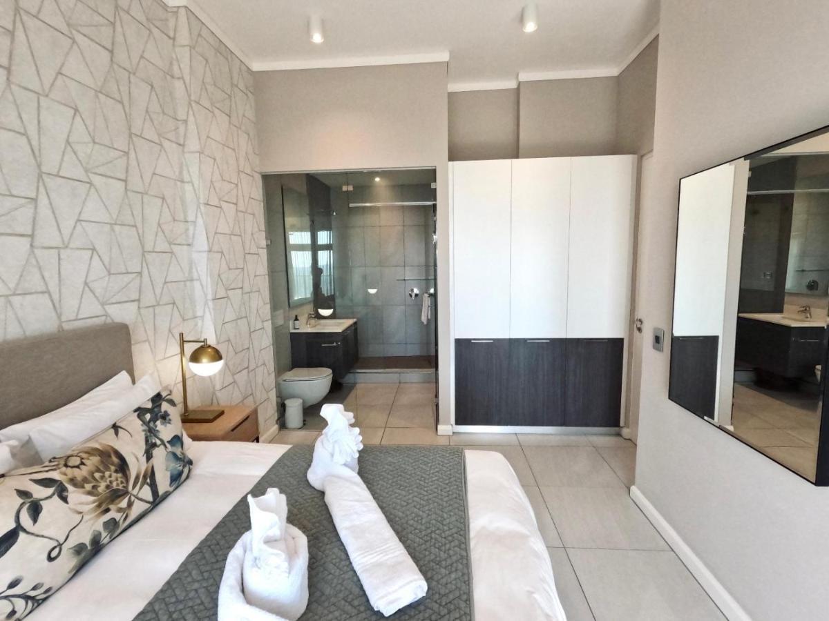 Menlyn Maine Apartments Претория Экстерьер фото