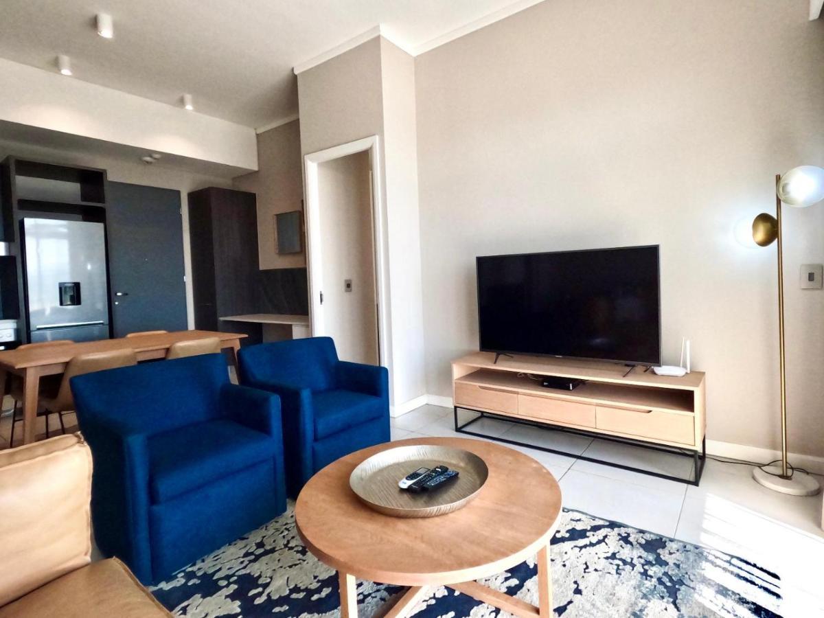 Menlyn Maine Apartments Претория Экстерьер фото