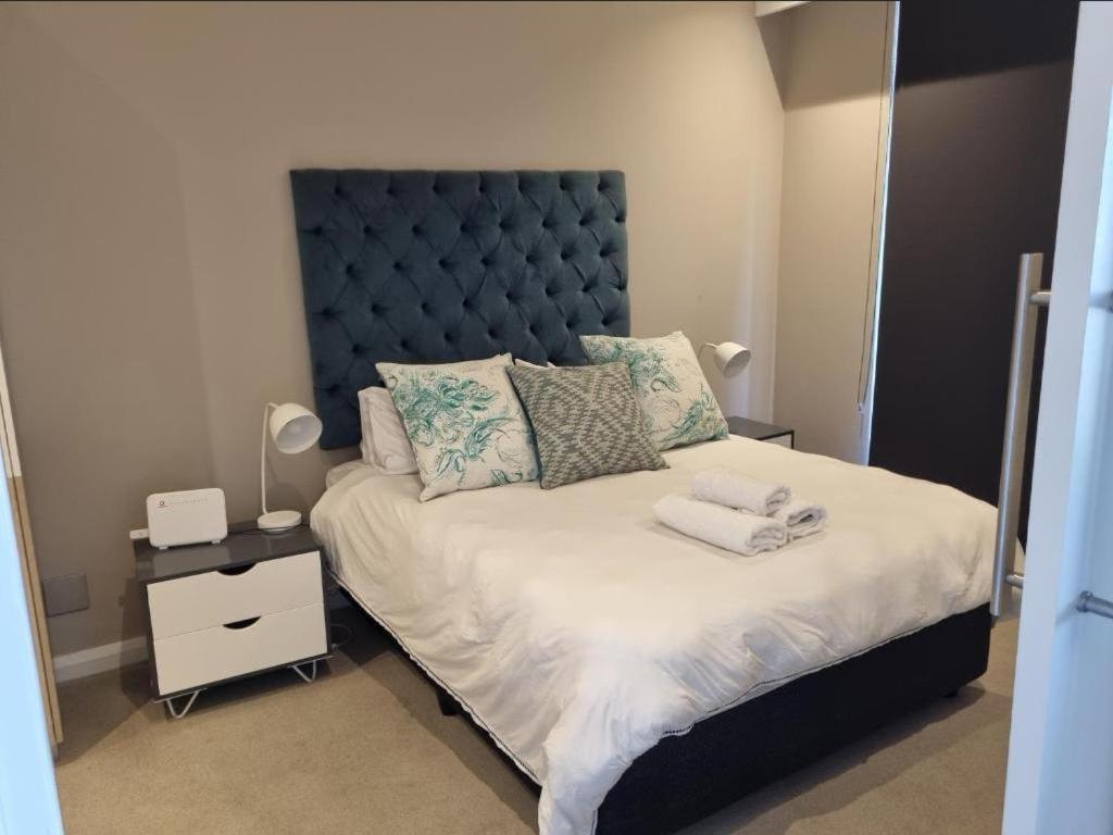 Menlyn Maine Apartments Претория Экстерьер фото